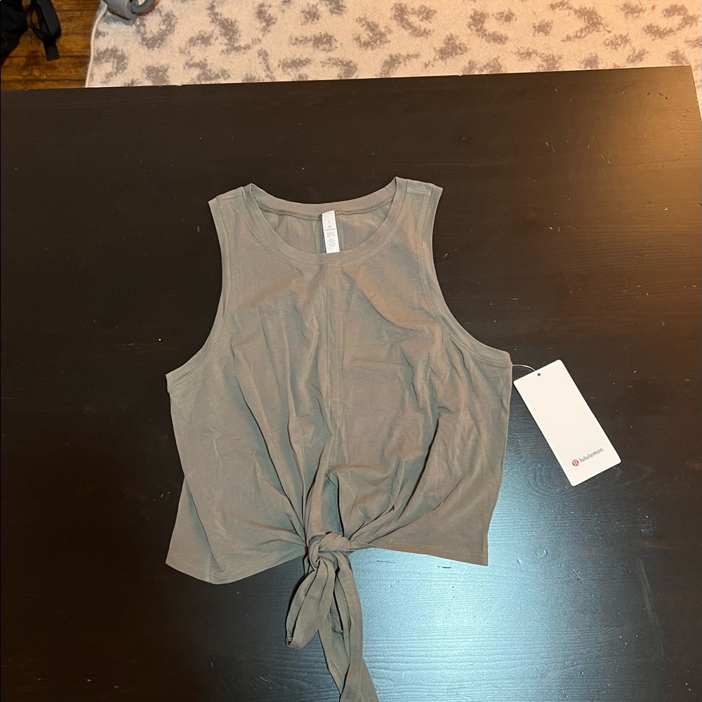 Front Tie Tank